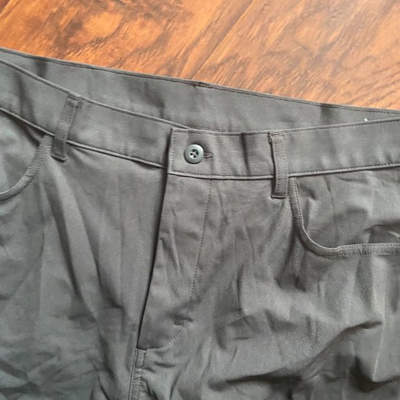Old Navy Active Pants - Picture 2 of 3